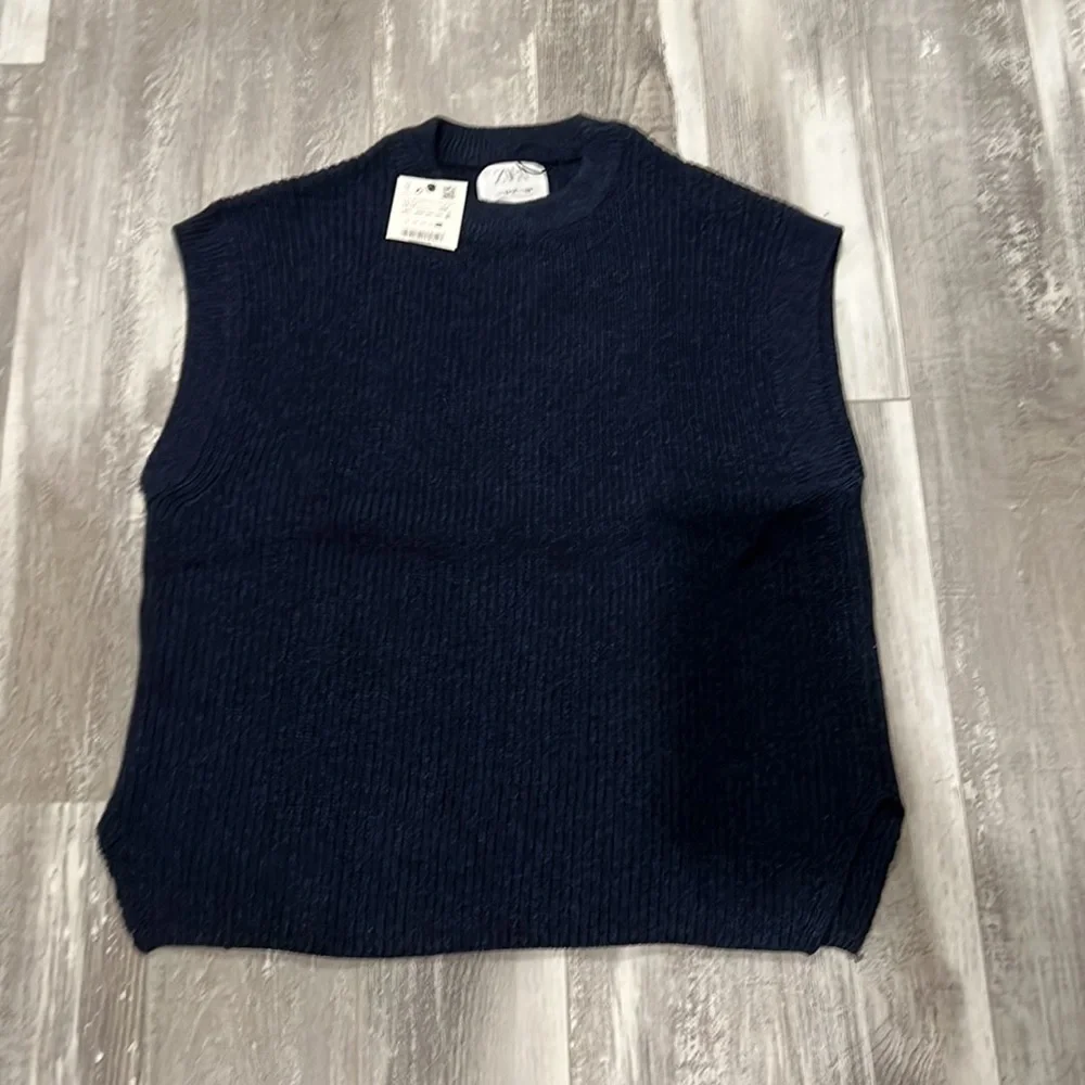 Zara Heathered Blue Long Knit Vest